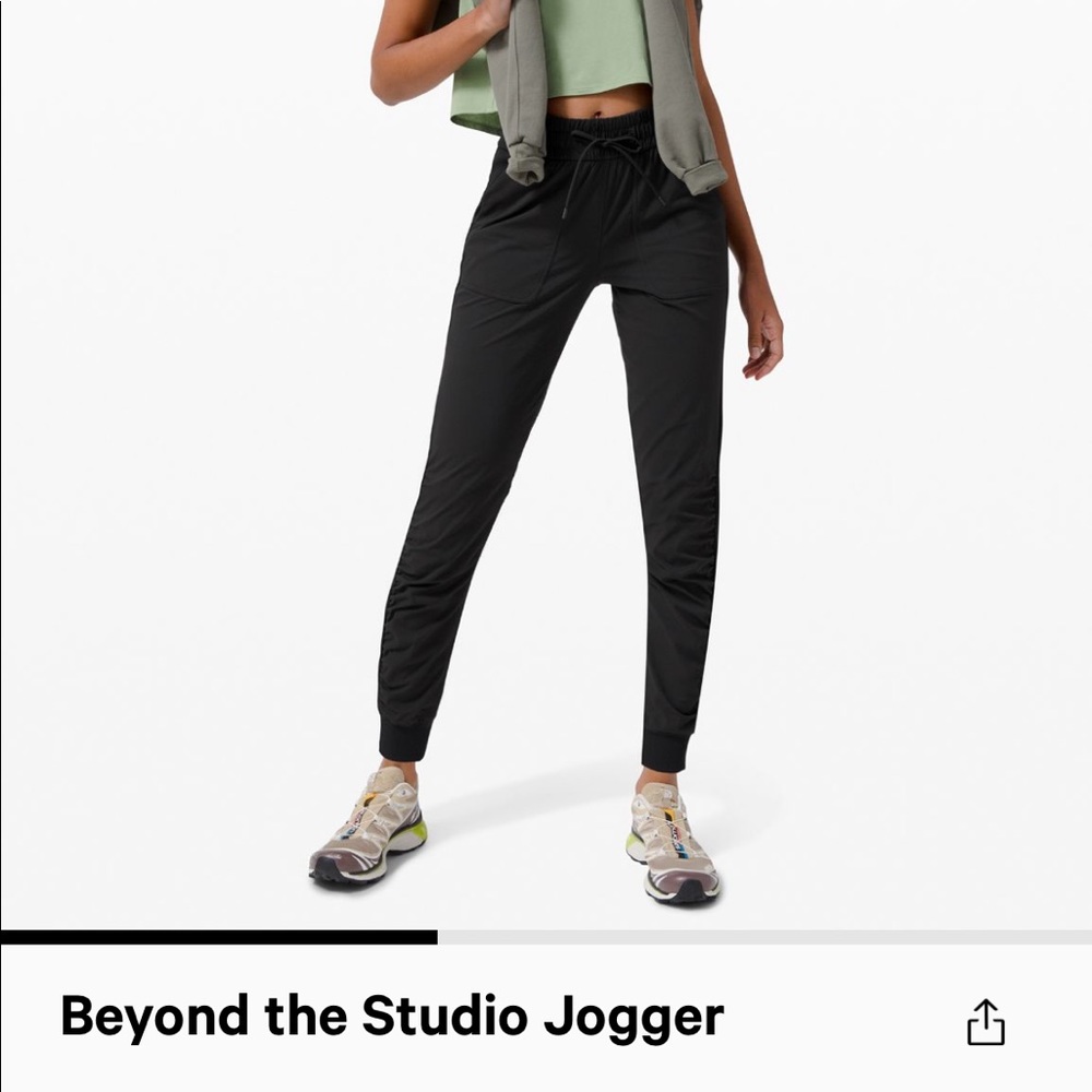 studio jogger